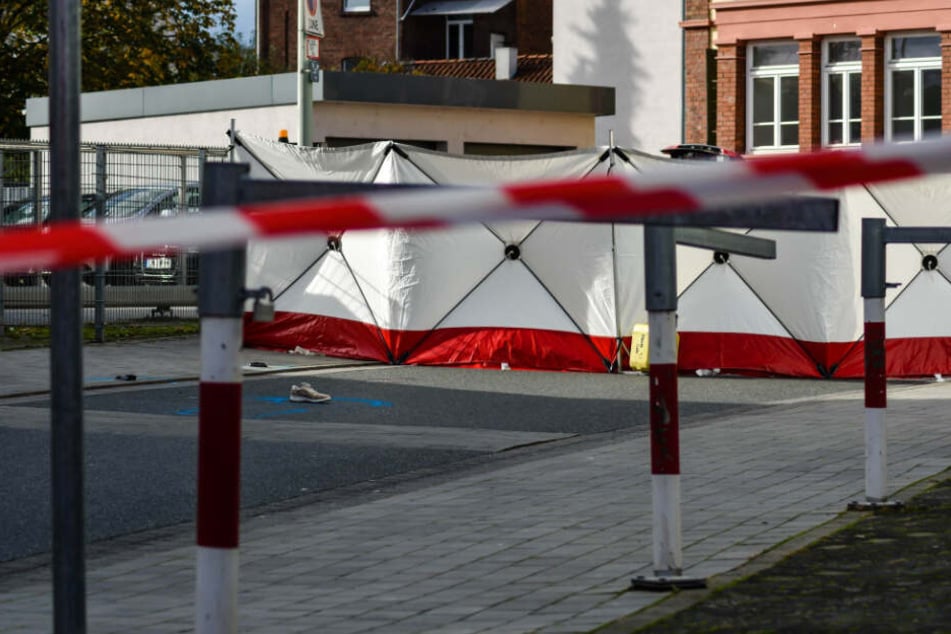 Der Mann attackierte auf offener Straße seine Ehefrau.