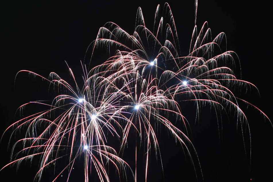 Durch Nebel und hohe Luftfeuchtigkeit könnte das Feuerwerk-Spektakel an Silvester nicht gut gesehen werden.