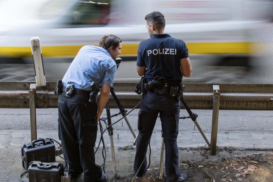 Die Polizei sagt den Rasern am Mittwoch den Kampf an. (Symbolbild)