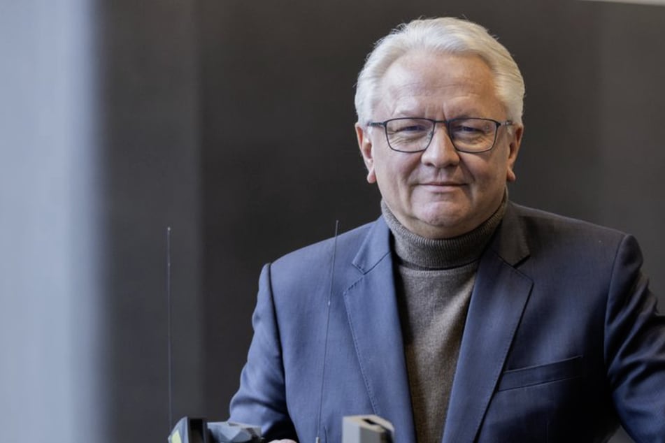 Rheinmetall-Chef schaltet sich in Wehrdienst-Debatte ein: "Dienst an der Gesellschaft schadet nicht"