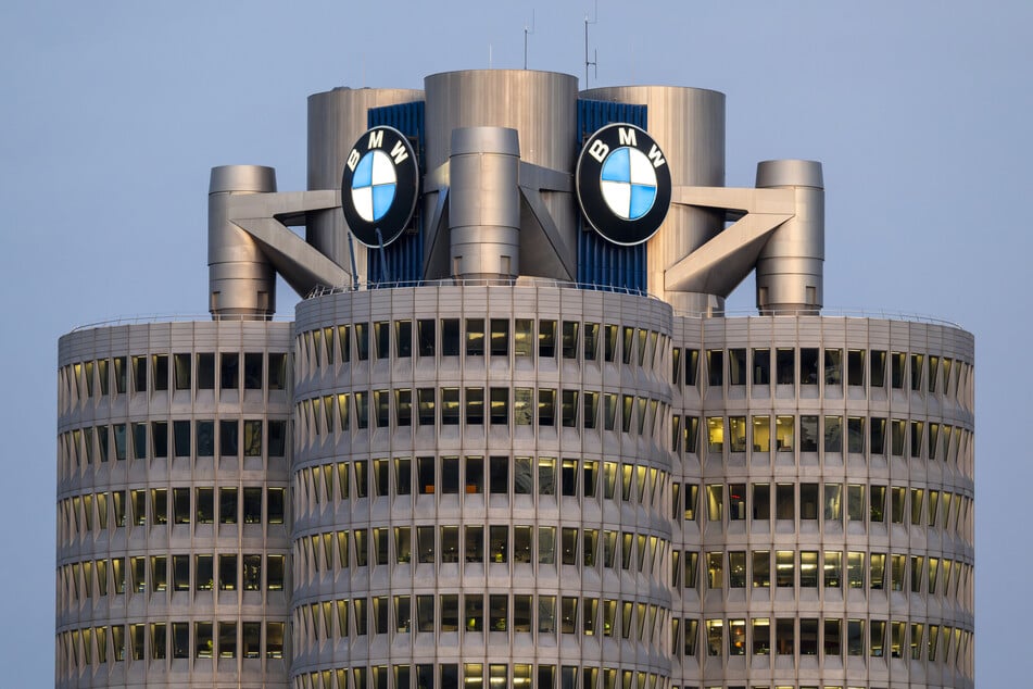 Die BMW-Konzernzentrale in München: Auch die Münchner können sich dem Abwärtsstrudel der Branche nicht entziehen.
