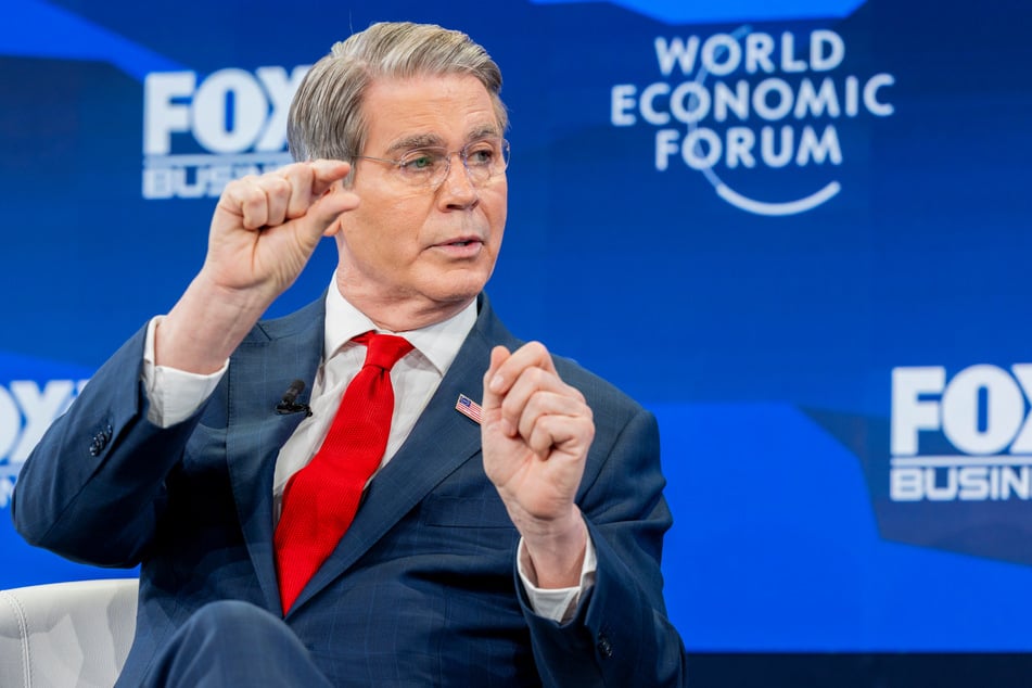 US-Finanzminister Scott Bessent (63) spielt mit dem Gedanken, die Ölsanktionen gegen den Iran zu lockern.