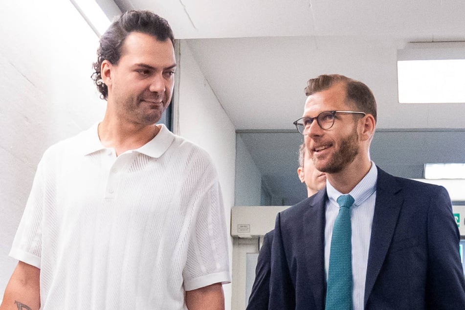 Jimi Blue Ochsenknecht (l.) mit seinem Anwalt Matthias Holzmann.