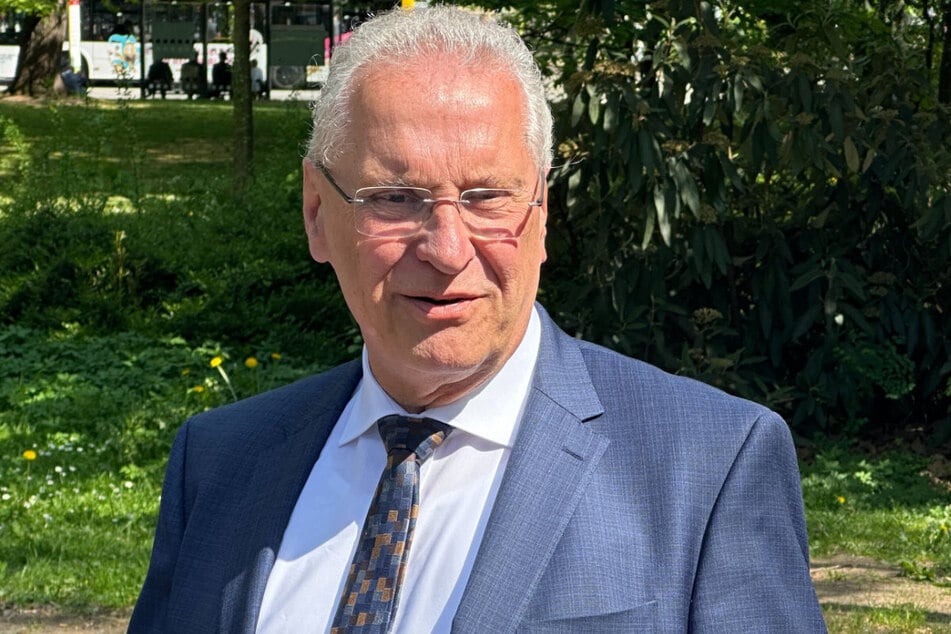 Bayerns Innenminister Joachim Herrmann (68, CSU) will Hass und Hetze nicht tolerieren und kündigte weitere Gegenmaßnahmen an.