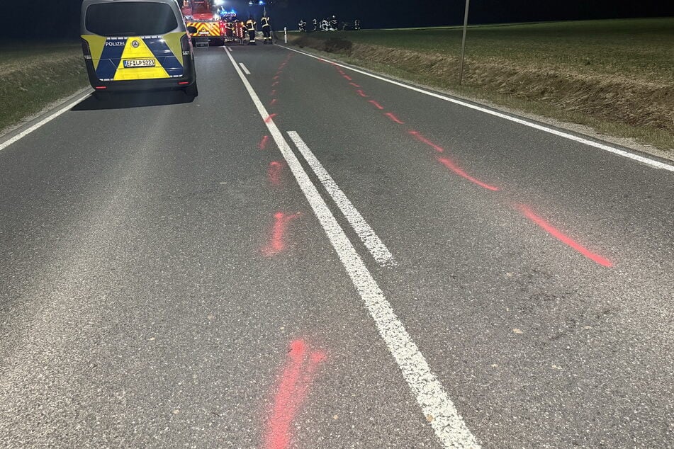 Polizei, Feuerwehr sowie der Rettungsdienst waren im Einsatz gewesen.