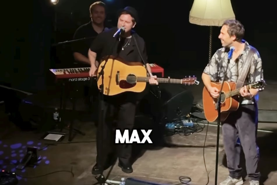 Gemeinsam performte er mit Musiker-Kollegen Johannes Oerding (43) auf der Bühne.