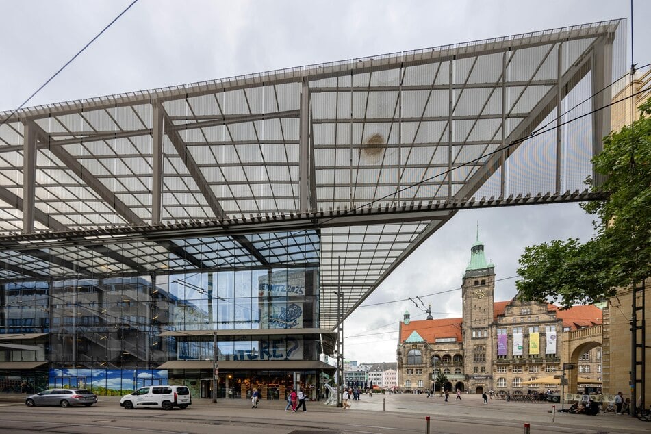 Das ehemalige Galeria-Kaufhof-Gebäude und der Umzug mehrerer Ämter sorgen weiter für Schlagzeilen.