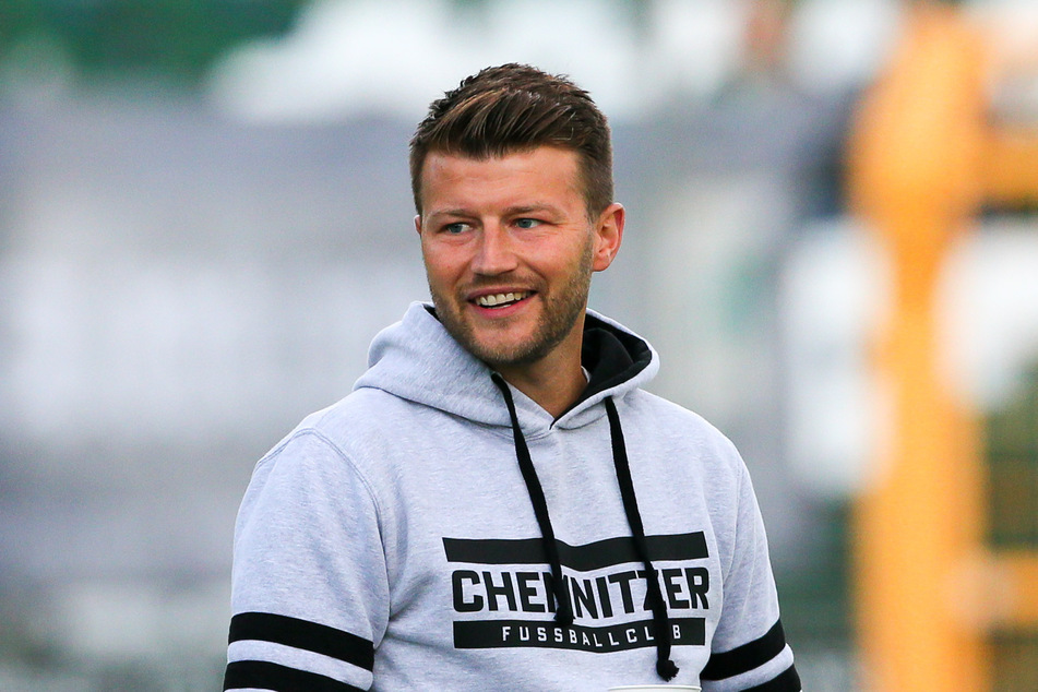 CFC-Coach Daniel Berlinski (35) sitzt aktuell noch fest im Sattel.