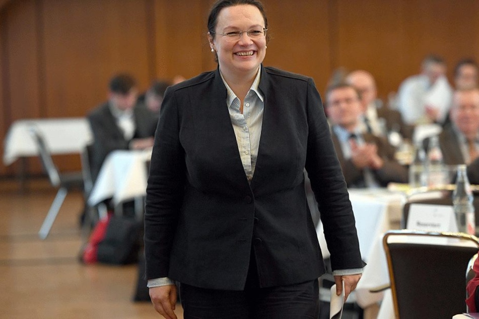 Auch Arbeitsministerin Angela Nahles (SPD) konnte "gebucht" werden.
