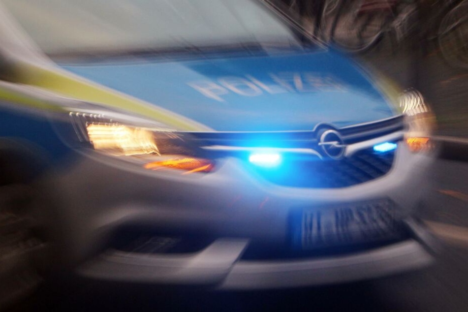Mehrere Streifenwagen wurden zum Tatort alarmiert.