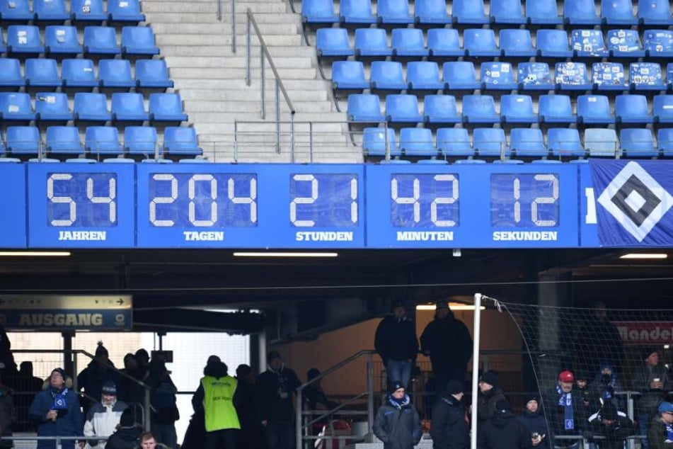 Die legendäre HSV-Stadionuhr ist Geschichte.