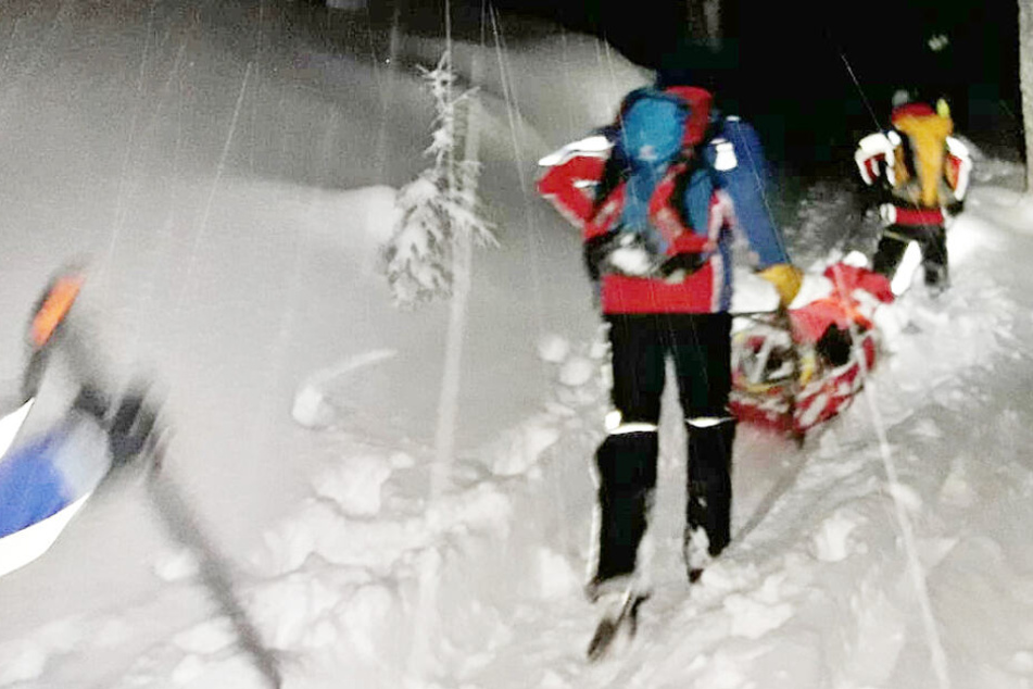 Die Bergwacht konnte die Wanderer ins Tal bringen, zwei kamen in der Folge ins Krankenhaus.