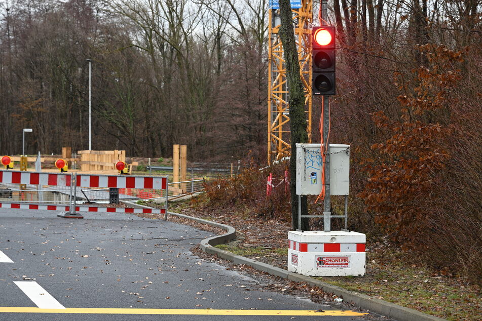 Chemnitz: Dauer-Rot! Rätselraten um diese Ampel in Chemnitz