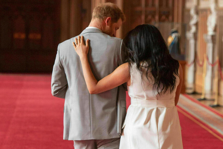 Der britische Prinz Harry und seine Frau, Herzogin Meghan, werden sich nicht länger "Königliche Hoheit" nennen.