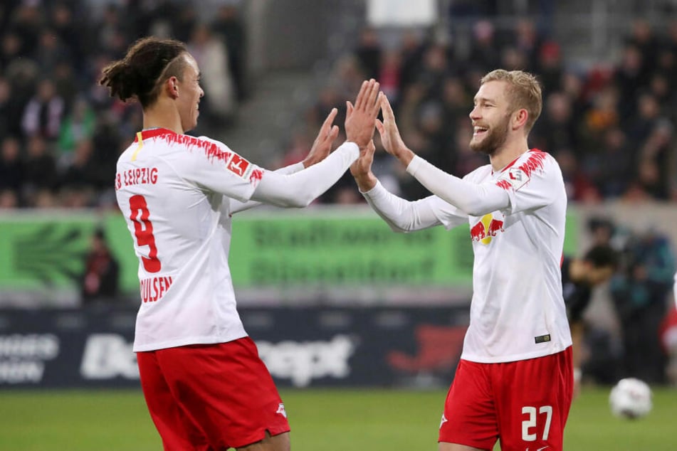 Das letzte Aufeinandertreffen in Düsseldorf gewann RB Leipzig mit 4:0. Torschützen waren zweimal Yussuf Poulsen (l.), Konrad Laimer (r.) und Ibrahima Konaté.