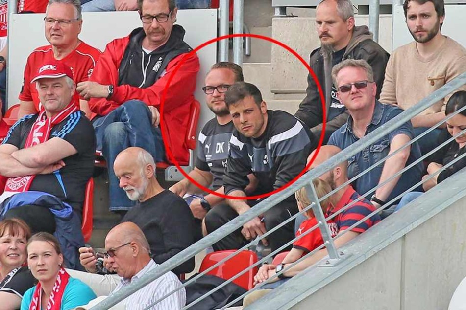 Ab auf die Tribüne: Der Schiri verbannte erst Danny König dann Steffen Süßner