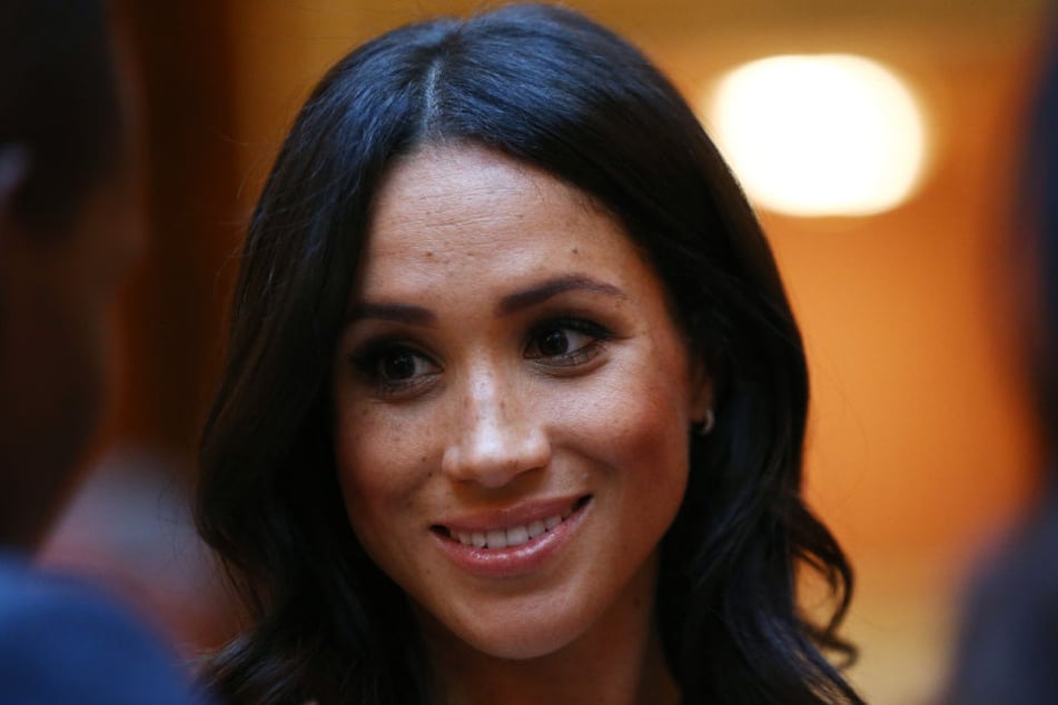 Meghan Markle hat auch nach mehr als einem Monat als Herzogin im britischen Königshaus noch Probleme mit dem royalen Protokoll.