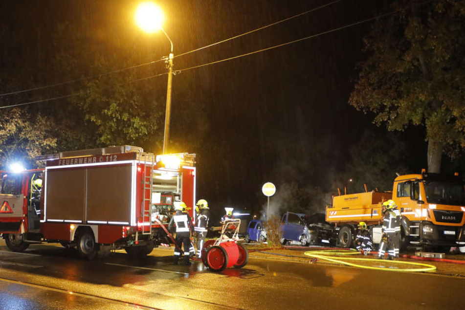 In der Zwickauer Straße brannten zwei Autos.