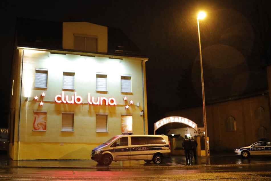 Die Polizei musste am Sonntagmorgen zur Tabledancebar "Club Luna" an die Leipziger Straße ausrücken. 