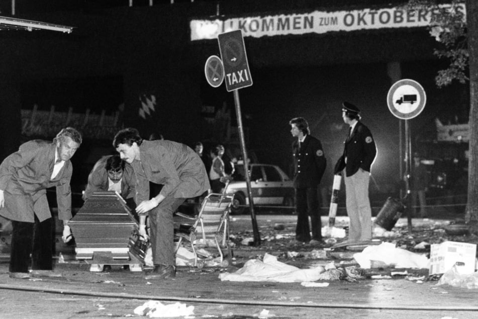 Bei dem schlimmsten rechtsterroristischen Anschlag in der Geschichte der Bundesrepublik am 26.09.1980 starben 13 Menschen – darunter auch der Attentäter.