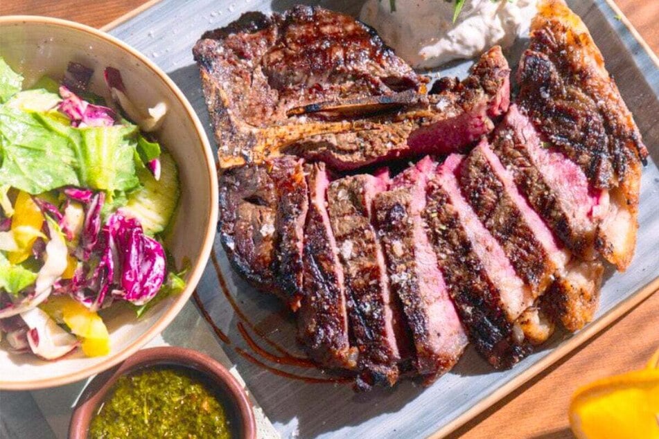 Deshalb wollen jetzt alle in dieses Dresdner Steakhouse am Postplatz