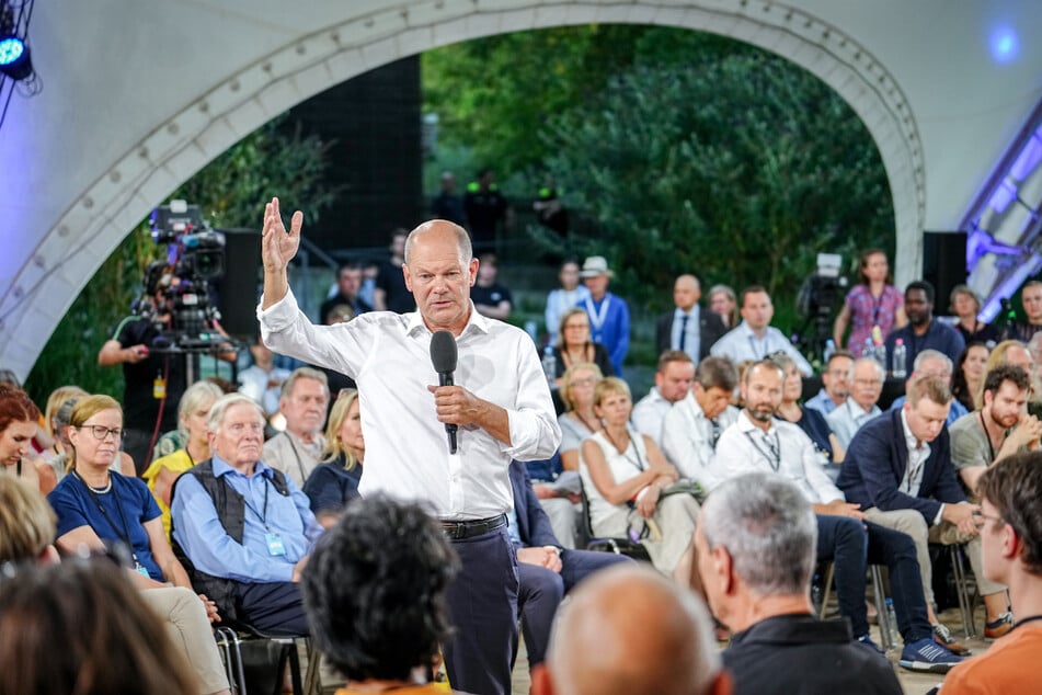 Drei Tage nach den Wahlen in Thüringen und Sachsen stellte sich Olaf Scholz (66, SPD) dem "Kanzler Gespräch" in Berlin.