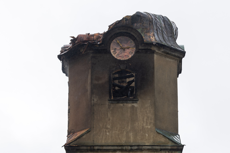 Der Glockenturm der Kirche ist besonders einsturzgefährdet.