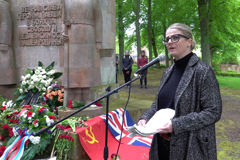 Stadträtin Susanne Schaper (46, Linke) hielt eine Rede.