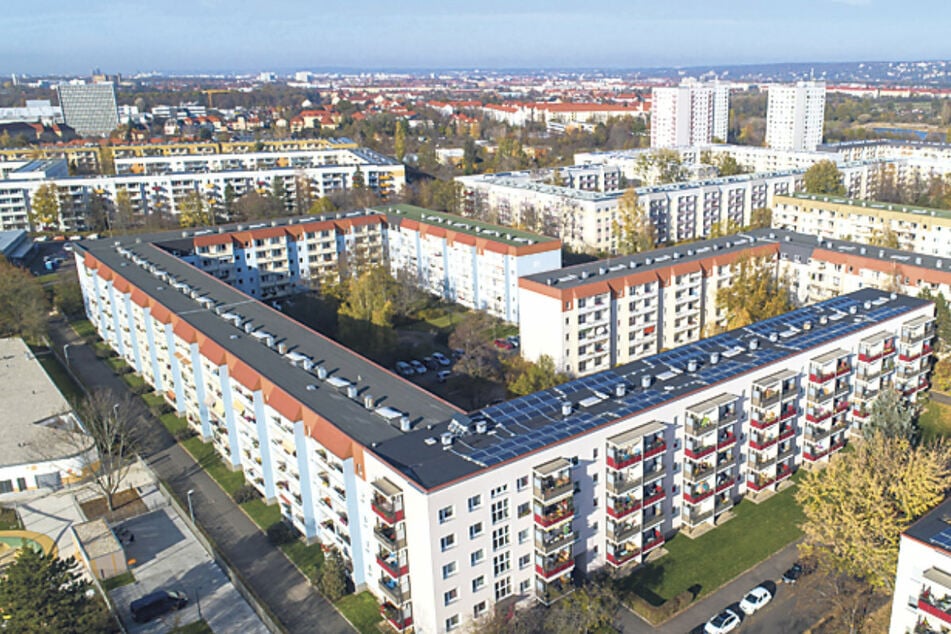 Dem Vonovia-Konzern gehören zahlreiche Plattenbauten in Dresden. 6000 von derzeit rund 38.500 Wohnungen sollen verkauft werden.