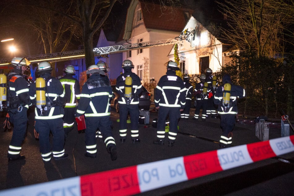 Rund 50 Feuerwehrleute waren im Einsatz.