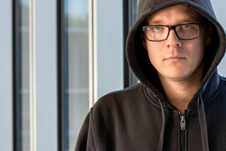 Hamburg: Protest-Demos starten: Nico Semsrott fordert Überprüfung rechtsextremer Parteien