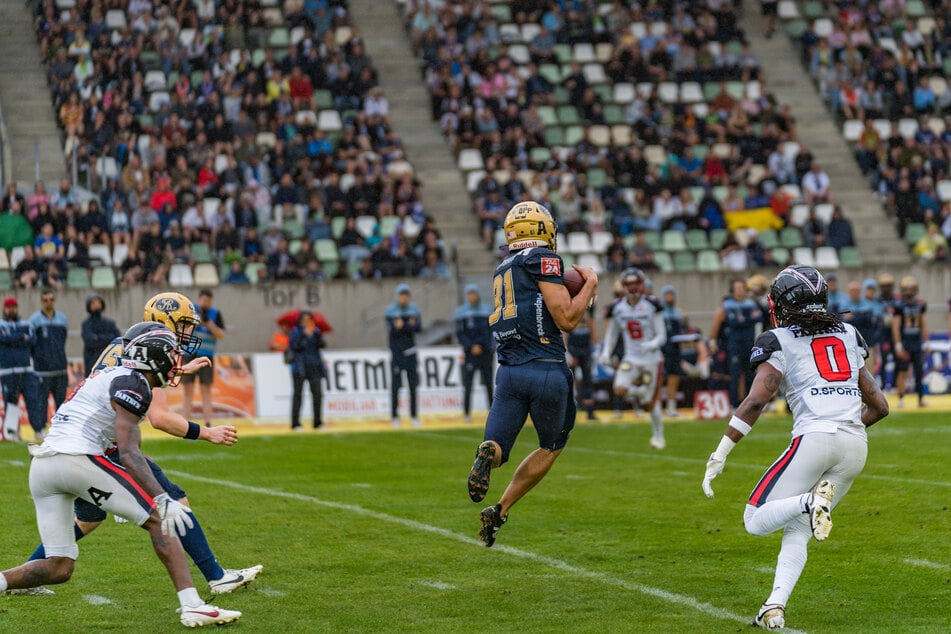 Tigo Moss (24, M.) lieferte wie gewohnt: Zwei Touchdowns und viele Yards nach dem Catch steuerte der Receiver zum neunten Saisonsieg bei.