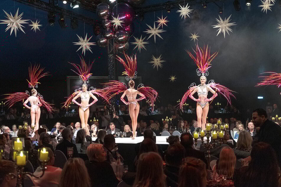 Die "La Bouche Showgirls" traten auch schon im Pariser "Moulin Rouge" auf.