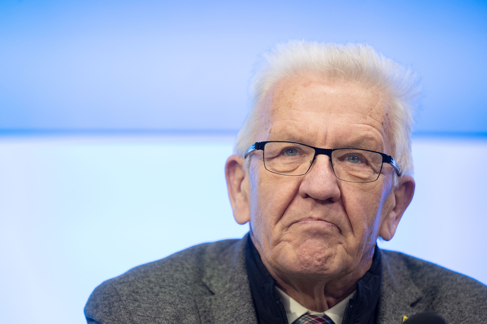 Winfried Kretschmann (74, Bündnis 90/Die Grünen) während einer Landespressekonferenz.