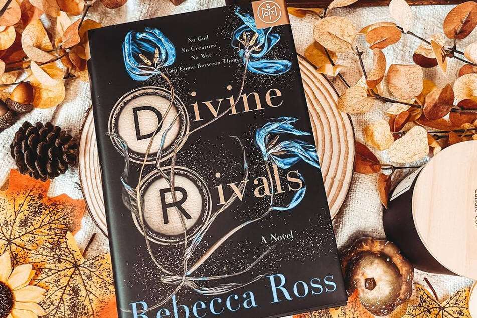 Divine Rivals by Rebecca Ross features an enemies-to-lovers romantic arc, just like Fourth Wing.
