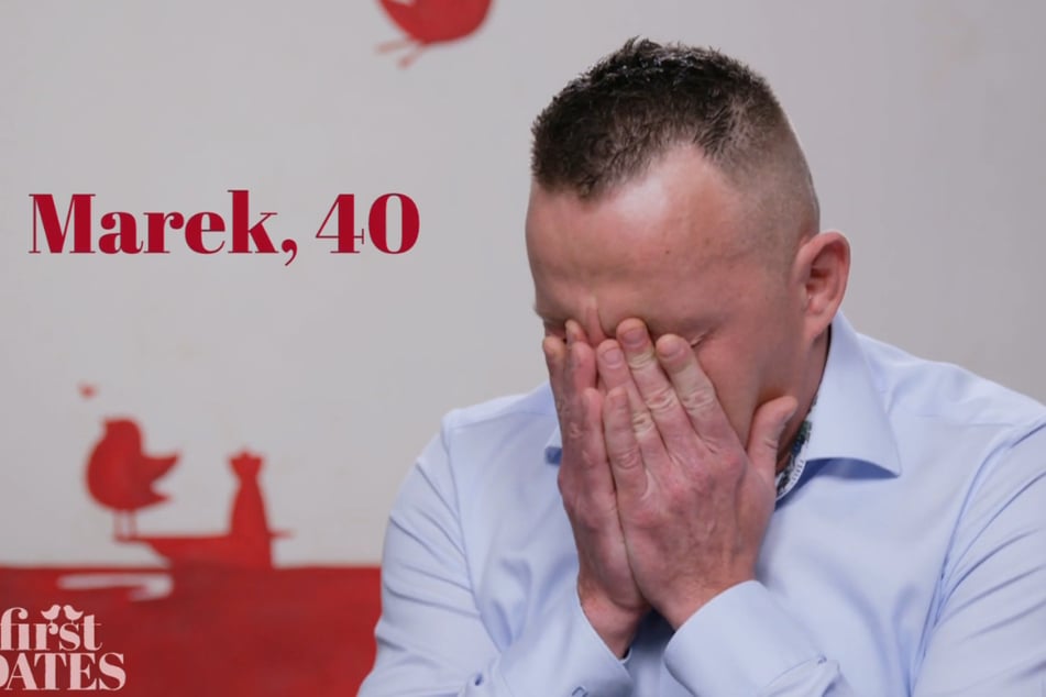 Marek (40) war noch nie richtig verliebt und möchte bei "First Dates" seinen Traummann finden.
