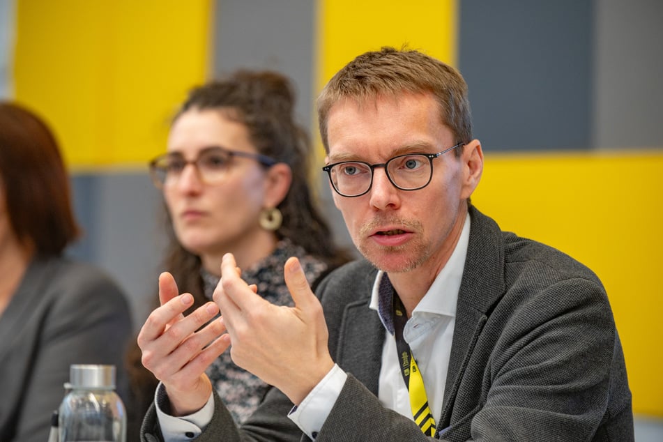 Betont, dass es sich um ein "örtlich begrenztes Schadensbild" handelt: René Herold (45), Leiter des Umweltamtes.