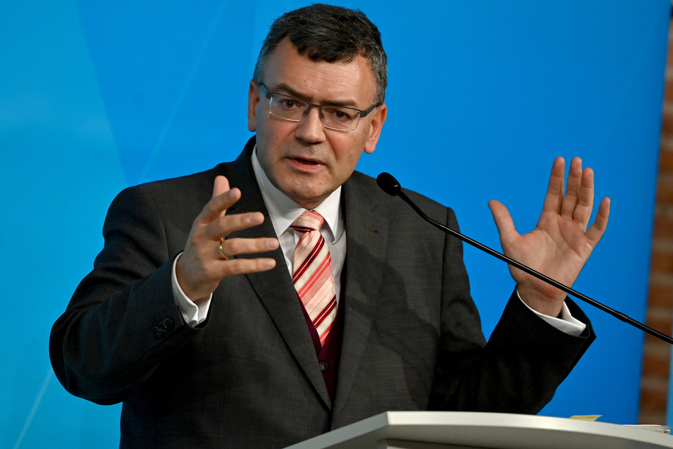 Laut Florian Herrmann (CSU) wird Bayern nichts an seiner Test-Strategie ändern.