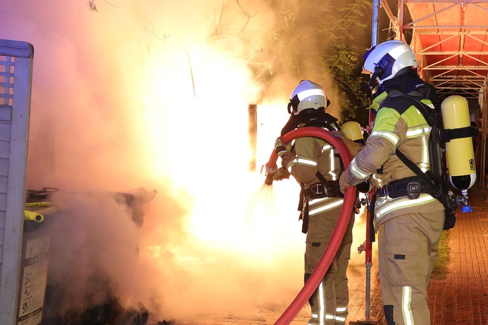 Dresden: Mehrere Müllbrände über Nacht in Dresden