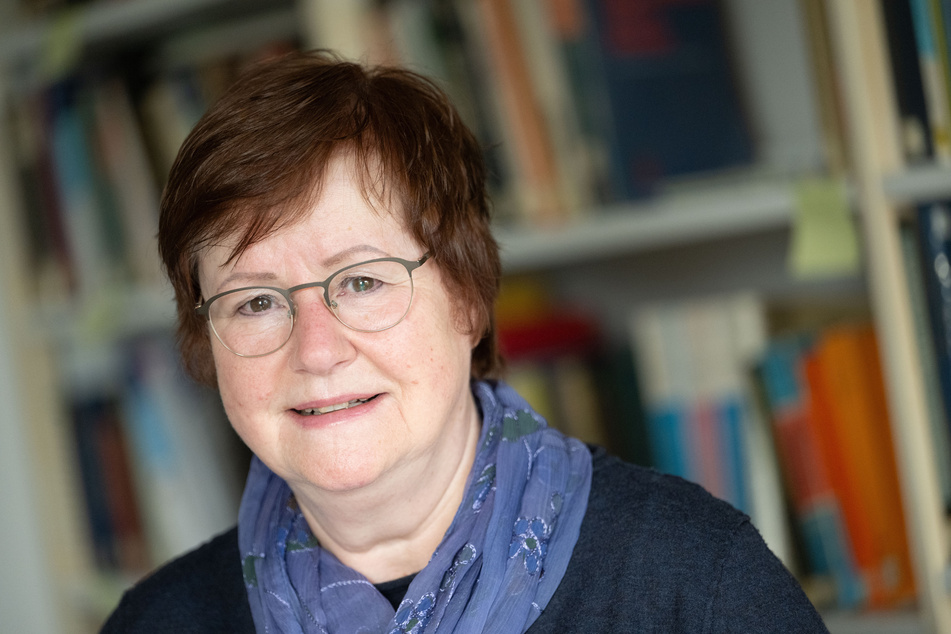 Ute Mackenstedt ist Leiterin des Fachgebiets für Parasitologie an der Universität Hohenheim.