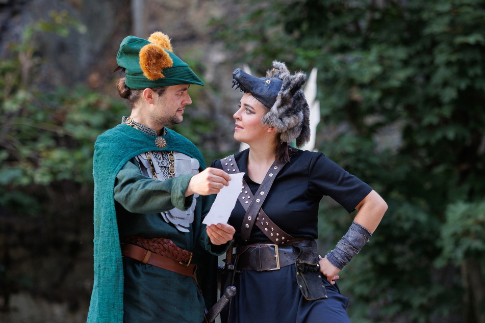 Auf der Naturbühne an den Greifensteinen könnt Ihr die Abenteuer von "Robin Hood" erleben.