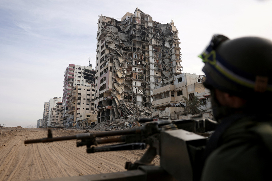 Israel's assault on Gaza will continue on Thursday after the implementation of a four-day ceasefire with Hamas was delayed until Friday.