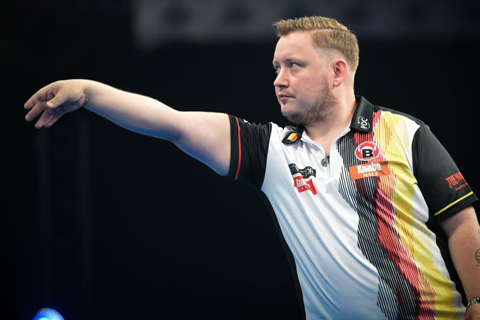 Deutscher Darts-Star Schindler findet deutliche Worte: "Idioten im Internet"
