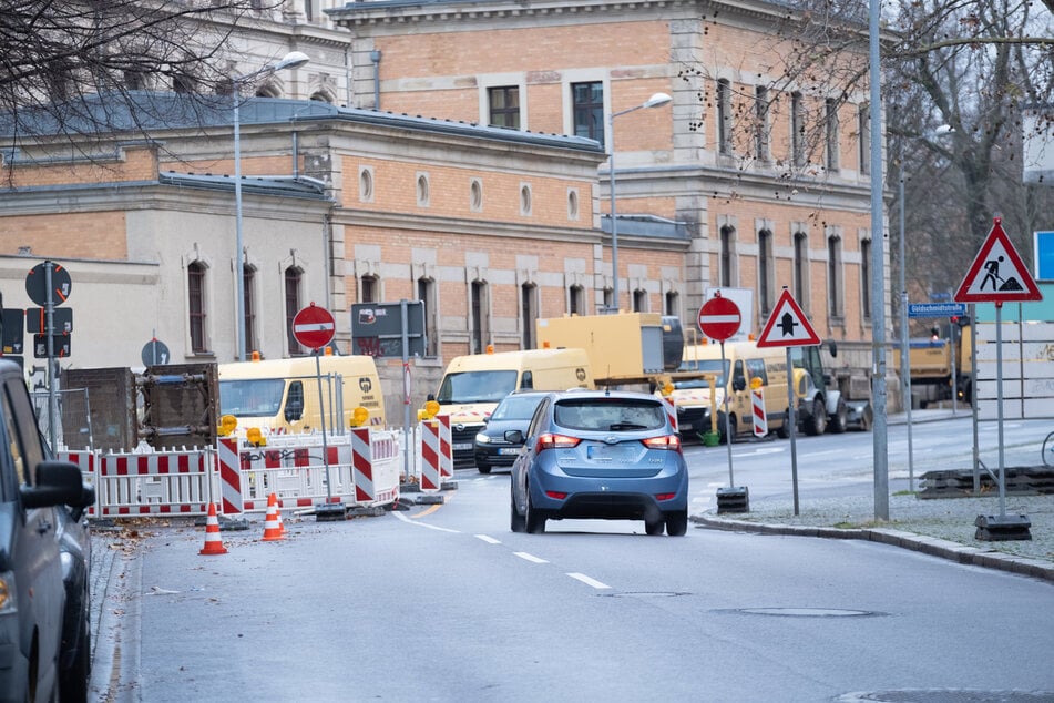 Innerhalb von zehn Minuten rasten fast 50 Fahrzeuge durch die gesperrte Baustelle.