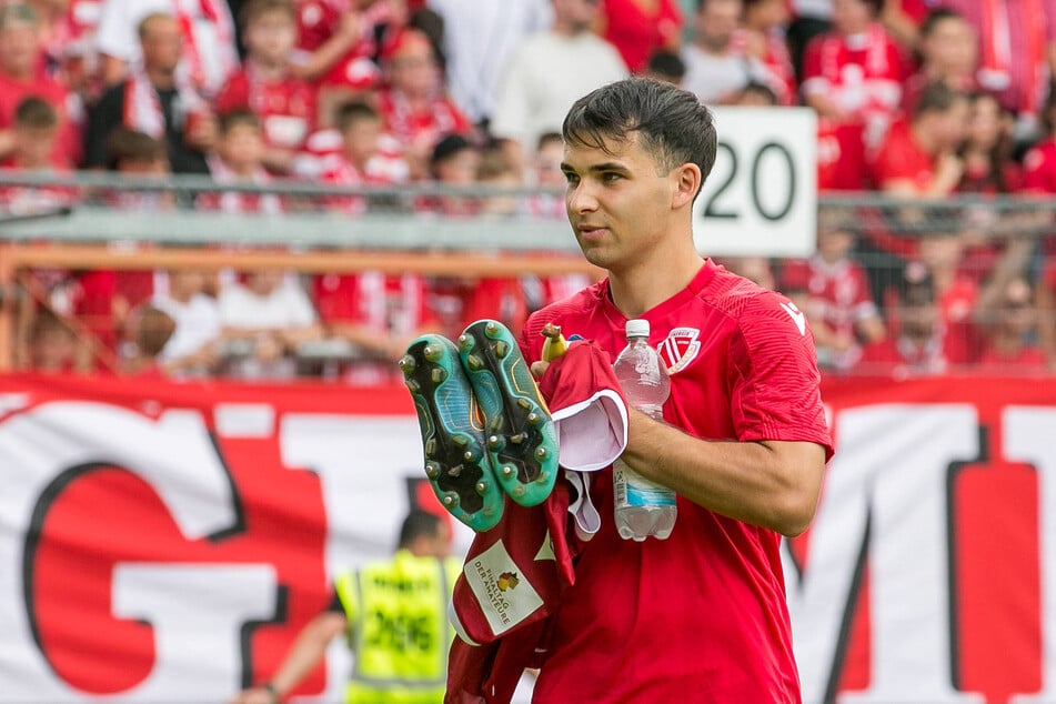 Jan Shcherbakovski (24) musste in Cottbus seine Sachen packen und könnte künftig seine Zelte bei Rivale BFC Dynamo aufschlagen.