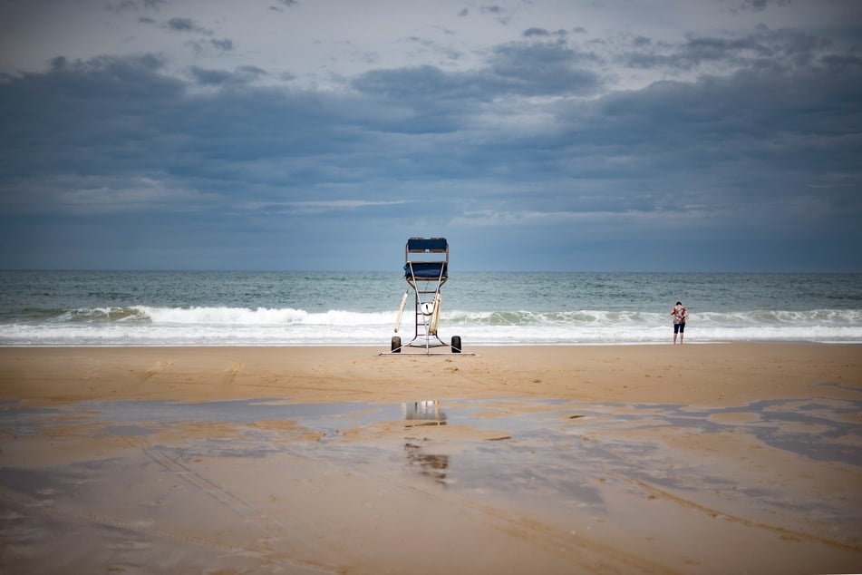 Die tückischen Meeresströmungen an der französischen Atlantikküste nahe der Stadt Lège-Cap-Ferret wurden einer Deutschen zum Verhängnis - sie starb. (Symbolfoto)