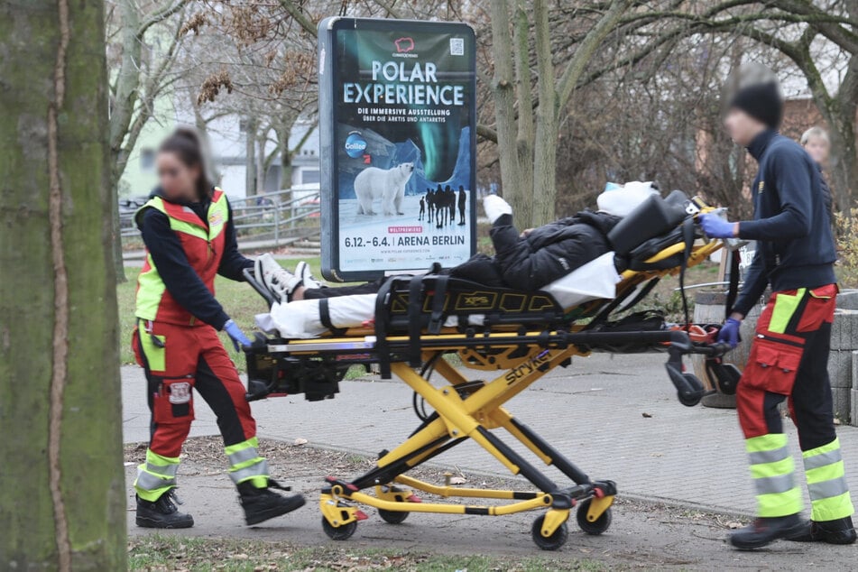 Streit endet mit Stichverletzung am Kopf - Täter auf der Flucht