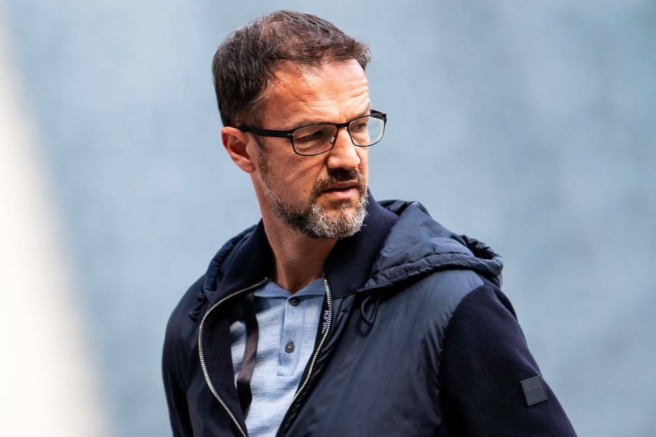 Fredi Bobic (49), der neue Geschäftsführer von Hertha BSC, bestätigte in einem Interview am Samstag, dass sein Vertrag auch für die 2. Bundesliga gültig ist.