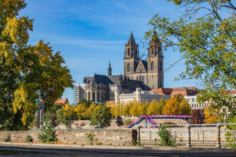 Entlang der Magdeburger Wahrzeichen werden bei der Stadtführung verschiedene Stilepochen erkundet.