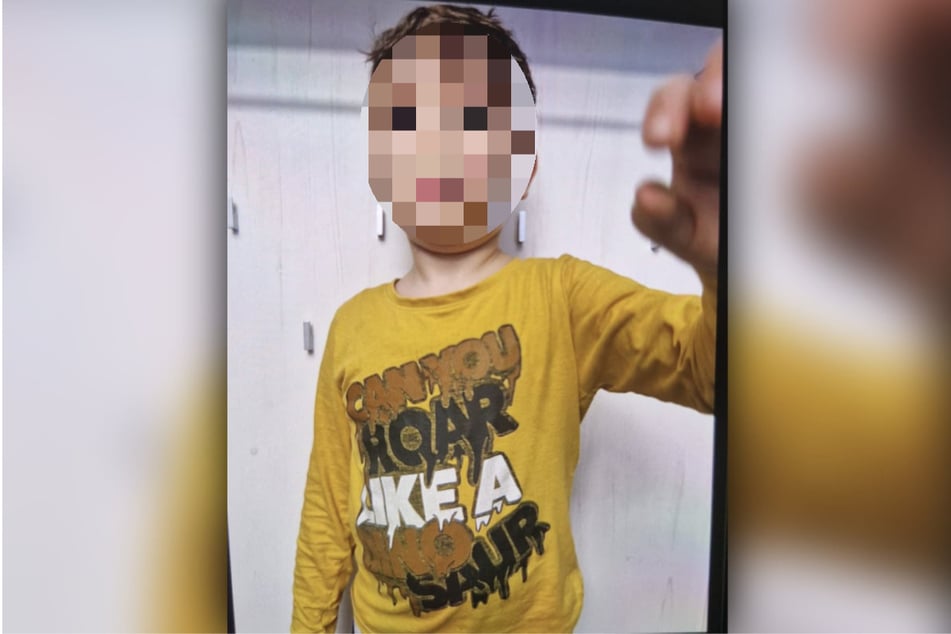 Die Polizei hat ein Foto von dem vermissten Jungen veröffentlicht.